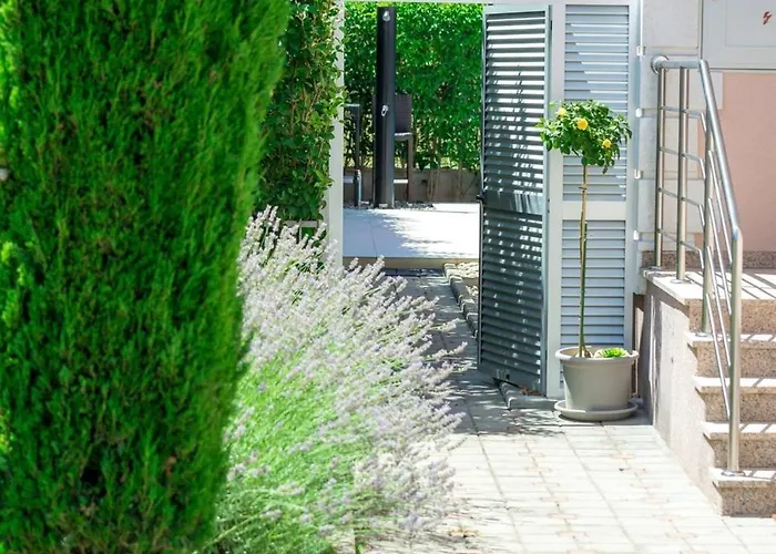 My Dalmatia - Vigo With Private Pool Apartment *